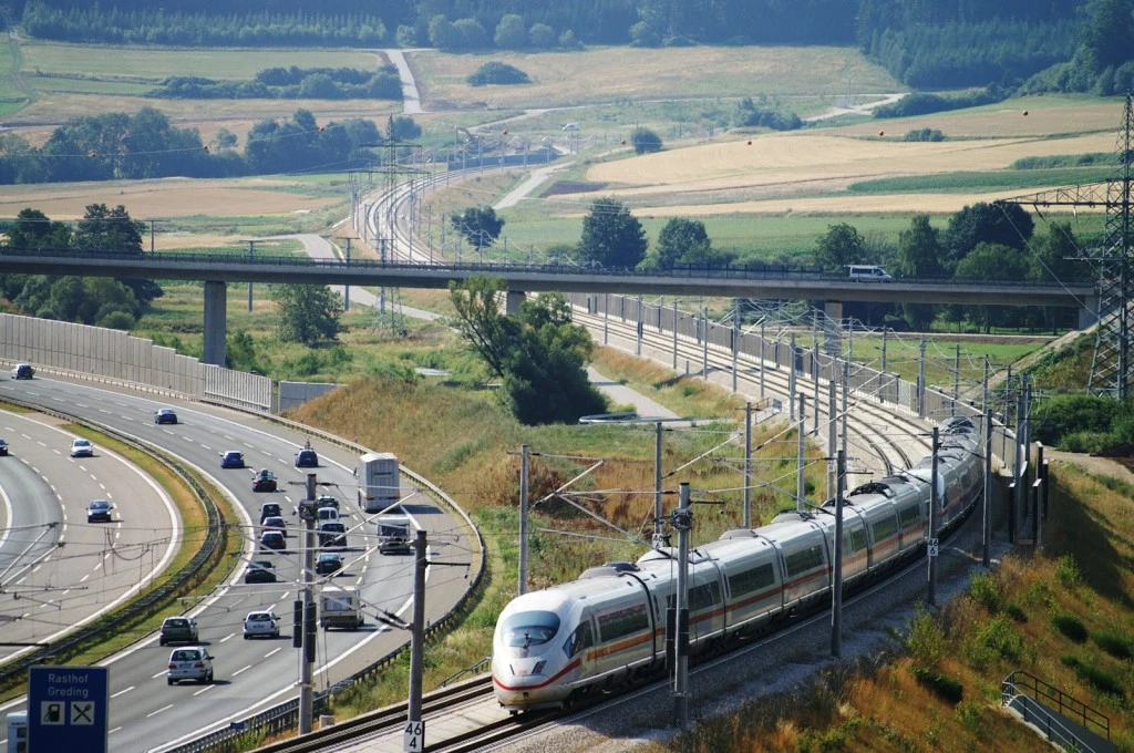 Straßenbrücke Staatsstraße St 2227 über die NBS Nürnberg-Ingolstadt bei Bahn-km 47,0 und die BAB A9 Berlin-München