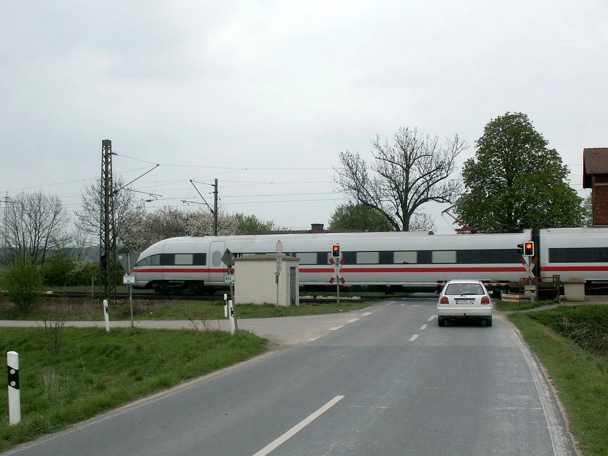 Ehemaliger Bahnübergang Strecke Nürnberg-Bamberg bei Kersbach